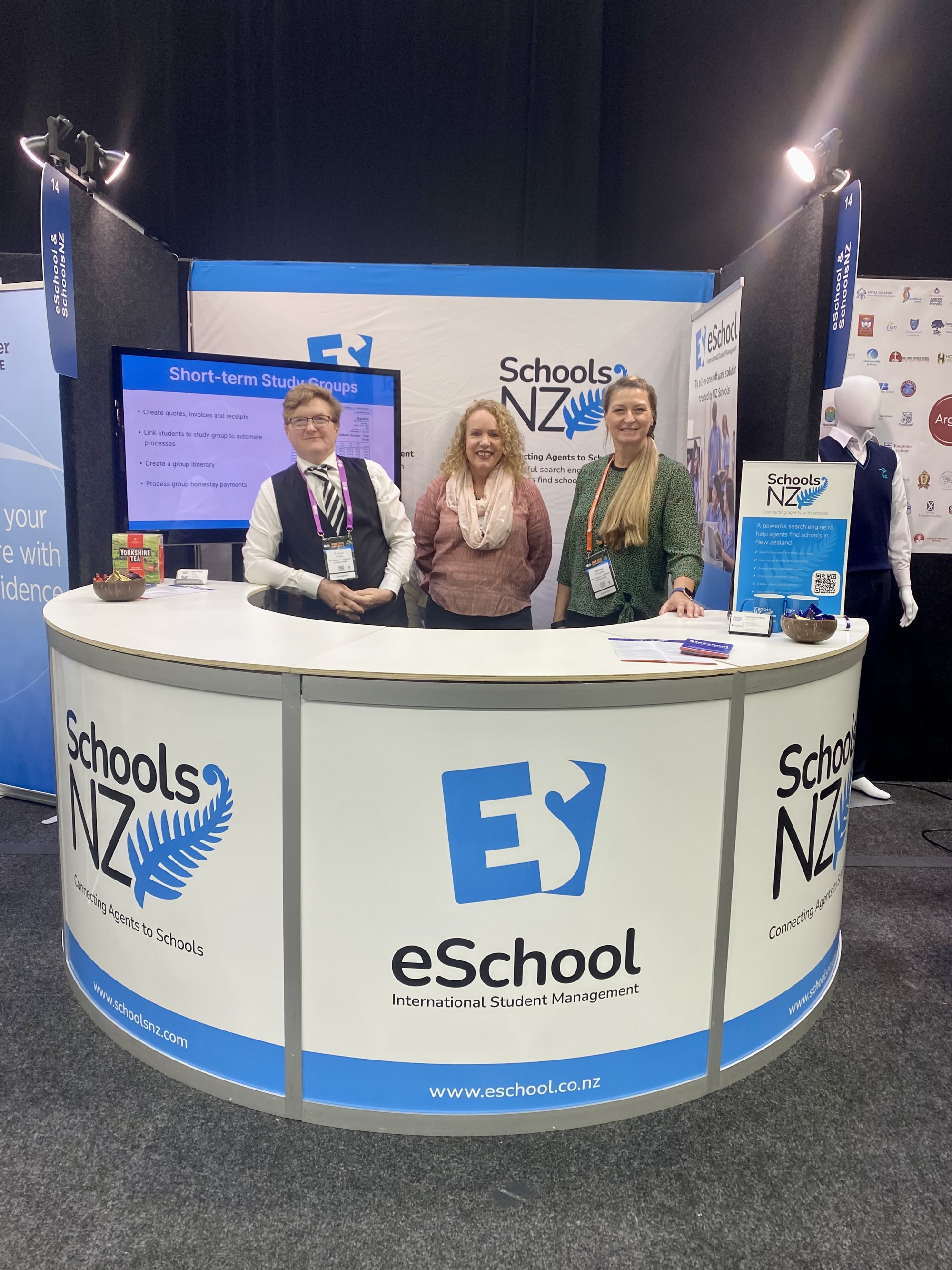 eSchool & SchoolsNZ banner